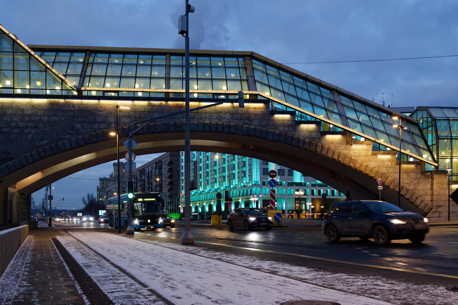 Стеклянная арка рассвета