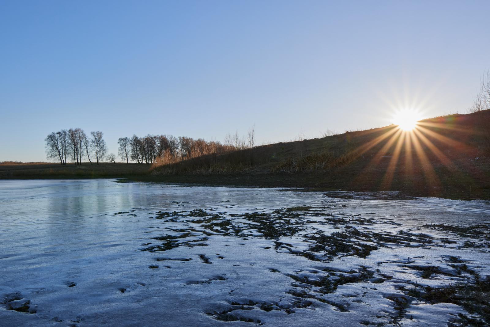 Диалог света и льда